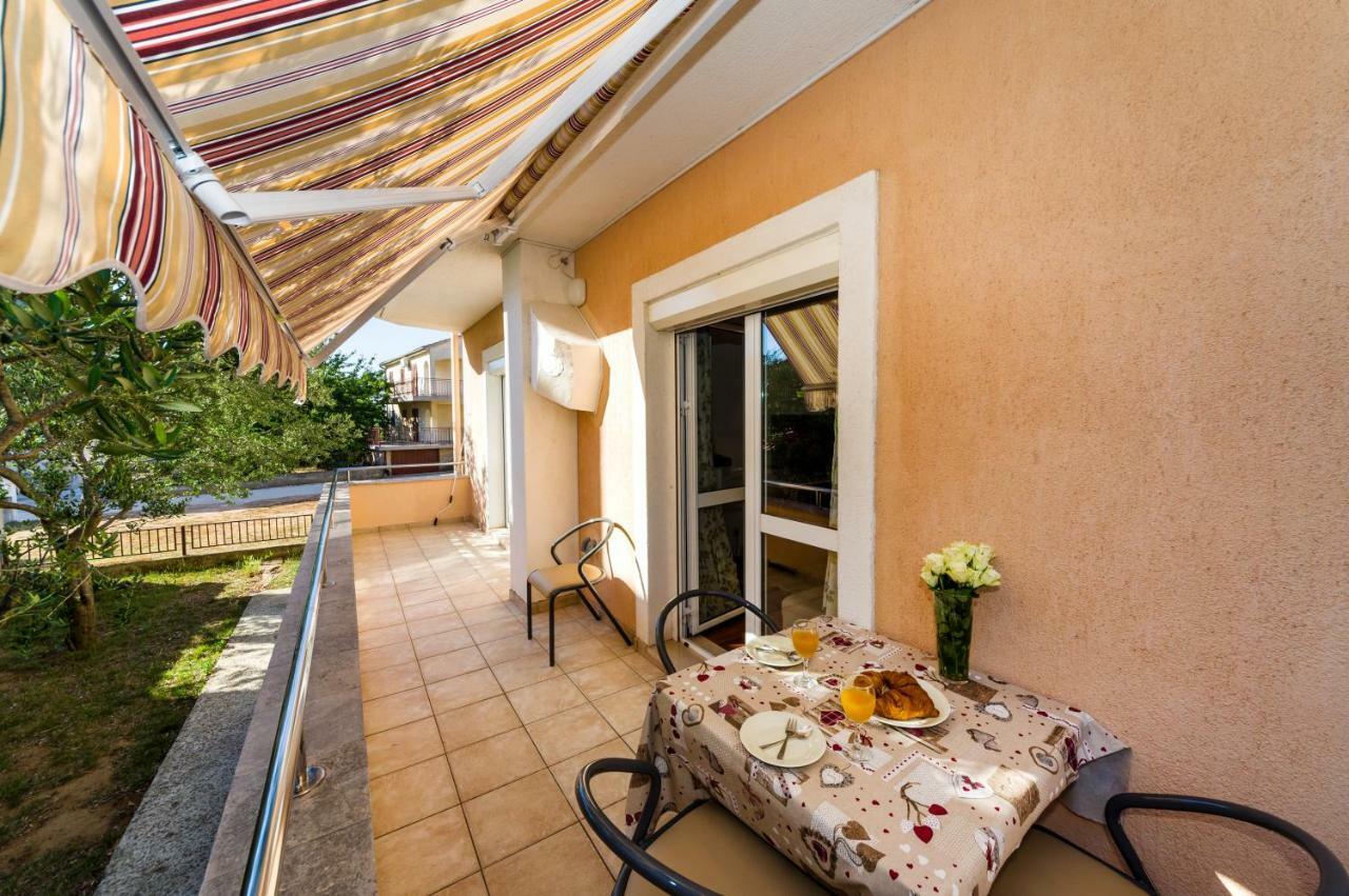 Mihael Apartment Zadar Exterior photo